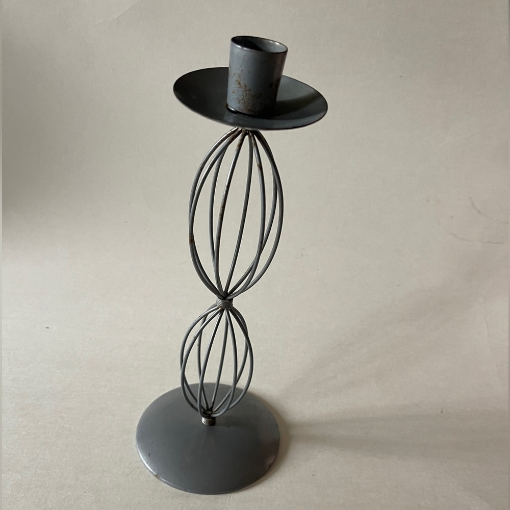 Vintage metal abstract wire candle holder silver 10”